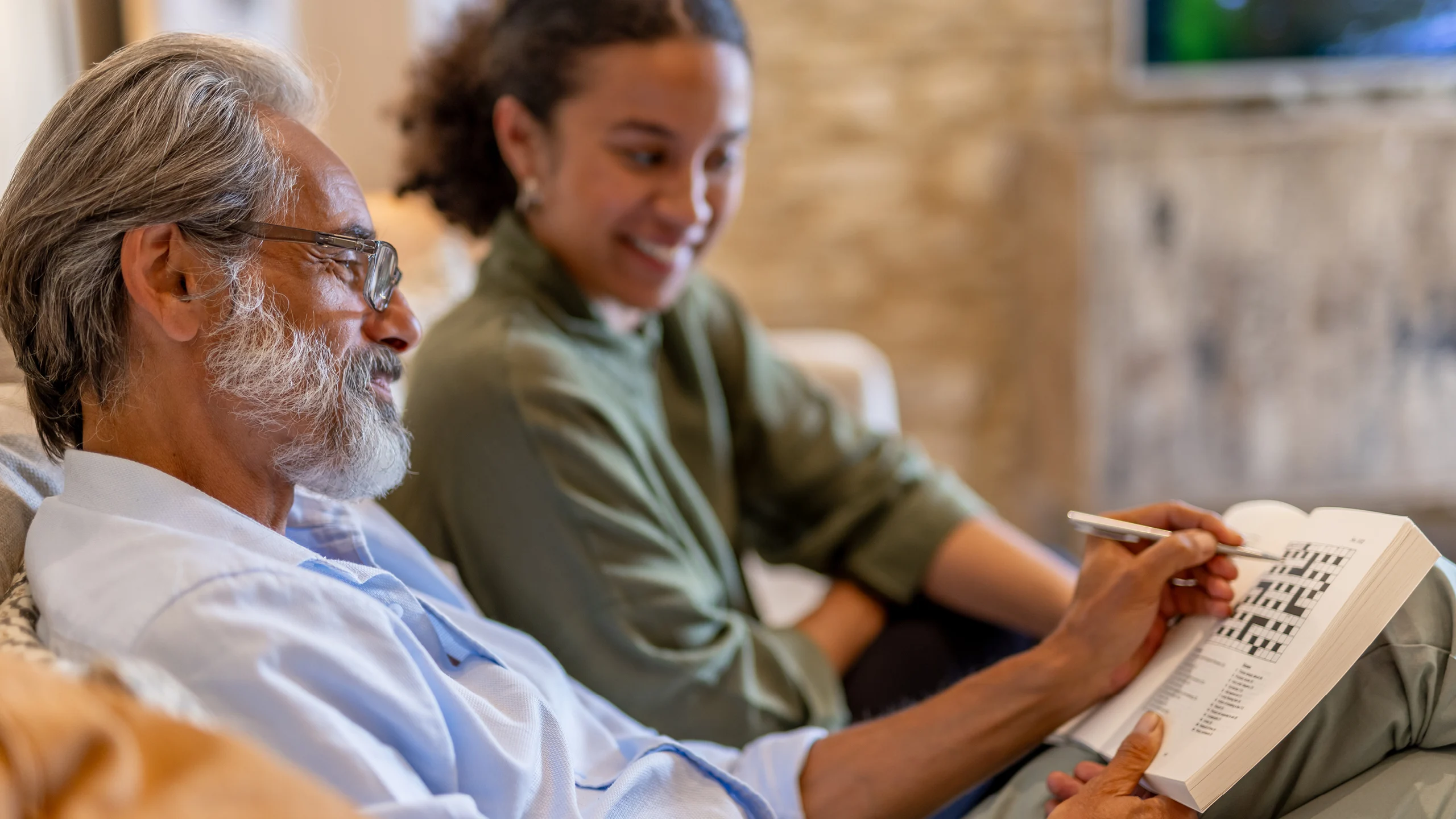 live in care_2560x1440_6 live in care