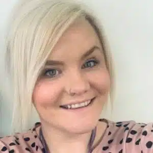 natalie.musson@helpinghands.co.uk